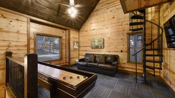 Smart-TV, Kamin, Videospiele, DVD-Player