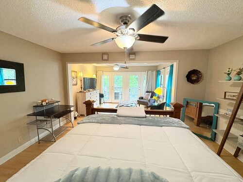Lakefront living at its best - a guest favorite!