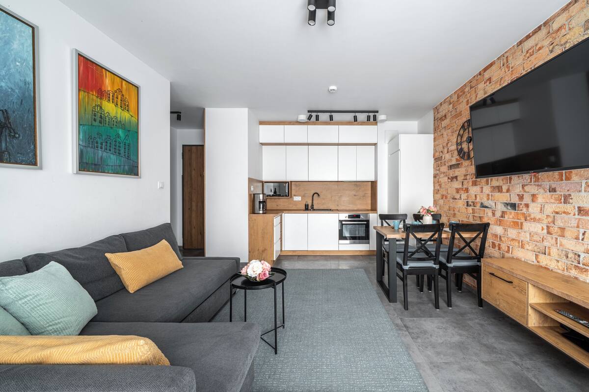 Apartemen (7D) | Area keluarga | TV layar datar