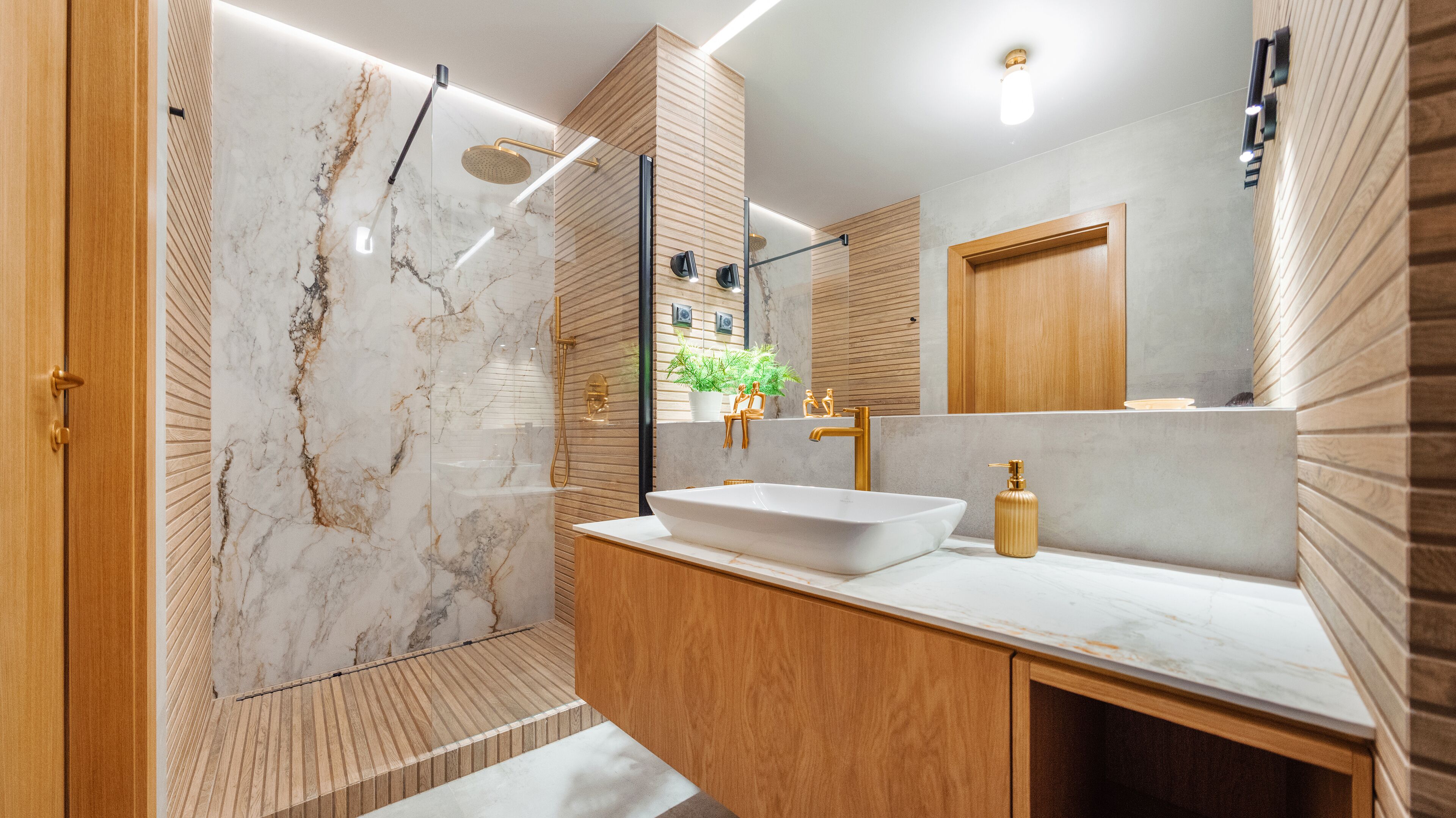Apartment (6, ul. Rybickiego 2) | Bathroom | Shower, towels