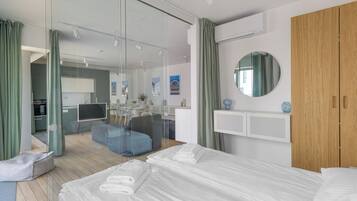 Apartment (2A, ul. Rybickiego 1)