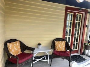 Terrace/patio - Private 3 room Queen Suite w/Kitchenette  (Port Deposit)