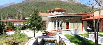 Hotel Gryka e Kelcyres