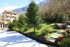 Front of property - Hotel Gryka e Kelcyres (Këlcyrë)