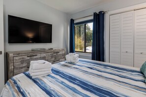2 Schlafzimmer, BĂŒgeleisen/BĂŒgelbrett, kostenloses WLAN, BettwĂ€sche