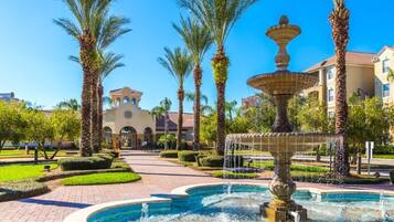 Condo, 3 Bedrooms | Property grounds