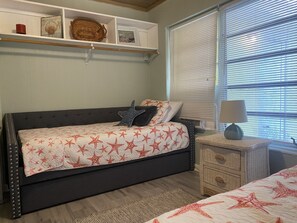 4 bedrooms, desk, iron/ironing board, free WiFi