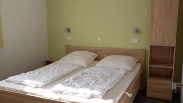 2 Schlafzimmer, Reisekinderbett, WLAN