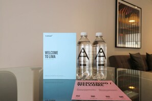 Suihku, hiustenkuivaaja, pyyhkeet