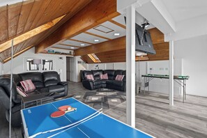 Spielezimmer
