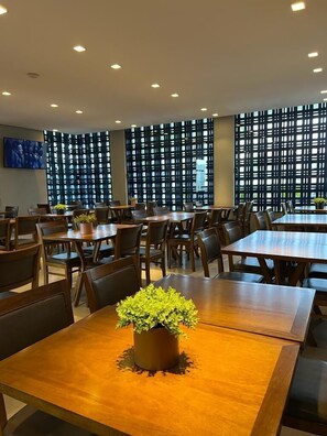 Frokostbuffé er inkludert hver dag