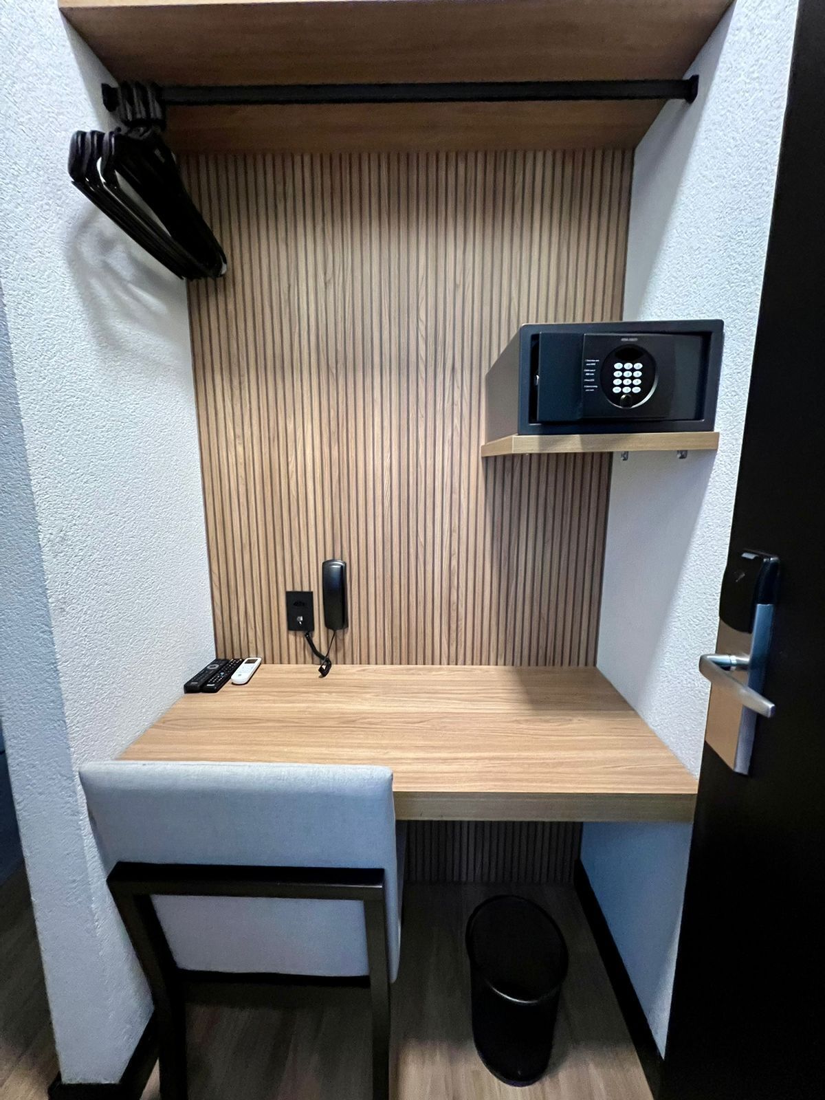 1 bedroom, minibar, individually decorated, laptop workspace