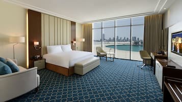 Minibar, desk, soundproofing, free WiFi