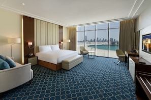 Dobbeltrom – deluxe, tilgjengelighetstilpasset | Minibar, skrivebord, lydisolert og wi-fi (inkludert)