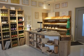 Gift shop