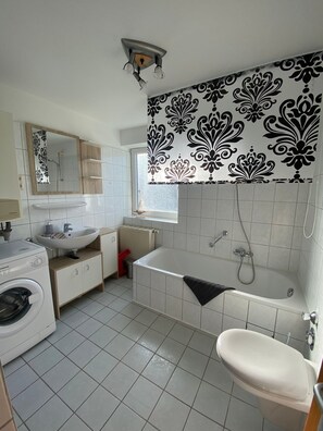 Unclassified image, 4 of 9, button