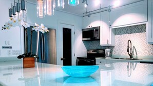 Private kitchen - Orchid Estates (Naples)