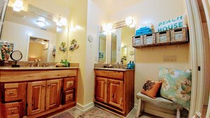 Ferienhaus (3 Bedrooms) | Badezimmer | Haartrockner, Handtücher