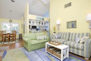 Casa (A Peace of Heaven) | Soggiorno | Lettore DVD