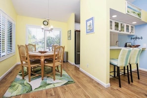 House (A Peace of Heaven) | Dapur peribadi