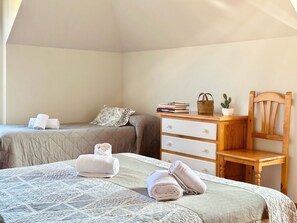 1 bedroom, iron/ironing board, free WiFi, bed sheets