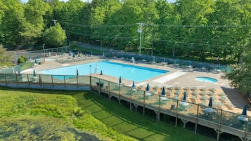 Indoor pool, outdoor pool