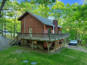 Exterior - Lakefront Retreat | Hot Tub, Free Kayaks, Pets OK Fully Loaded, Dock (Bushkill)
