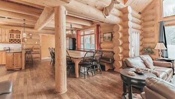 电视、壁炉、办公室