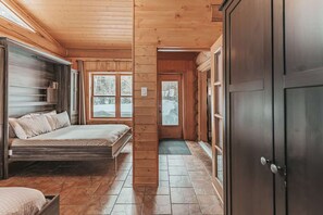 6 chambres, fer et planche à repasser, Wi-Fi, draps fournis