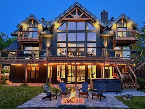 Luxury Chalet Getaway: Hot Tub, Cinema & Game Room