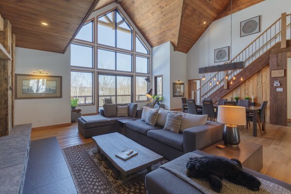 TV, fireplace, DVD player, stereo