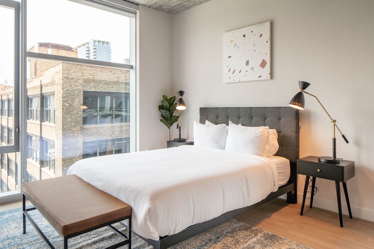 Comfort Studio, 1 Queen Bed, Kitchen (Self Check-in with Virtual Front Desk) | 1 bedroom, memory foam beds, individually decorated