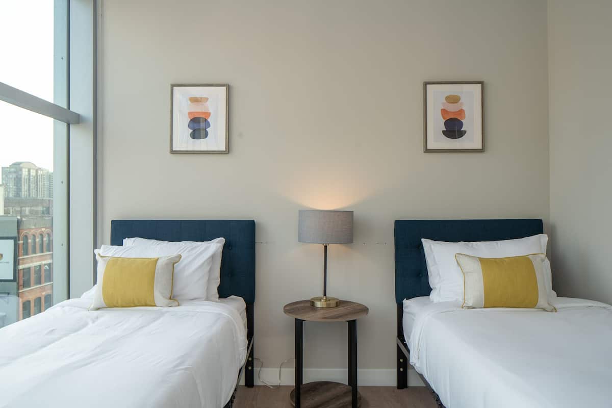Family Apartment, 2 Bedrooms, 2 Bathrooms (Self Check-in with Virtual Front Desk) | 1 bedroom, memory foam beds, individually decorated
