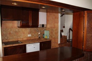 Kühlschrank, Mikrowelle, Ofen, Toaster