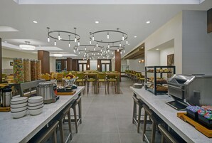 Daily cooked-to-order breakfast (USD 14.95 per person)