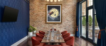 106 Jefferson Huntsville, Curio Collection by Hilton