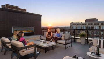 Rooftop bar, alfresco dining, open daily