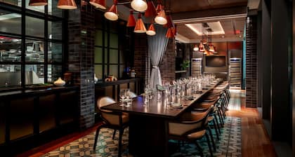 The Ray Hotel Delray Beach, Curio Collection by Hilton