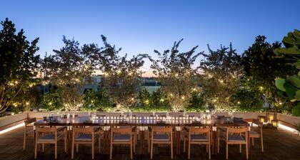 The Ray Hotel Delray Beach, Curio Collection by Hilton