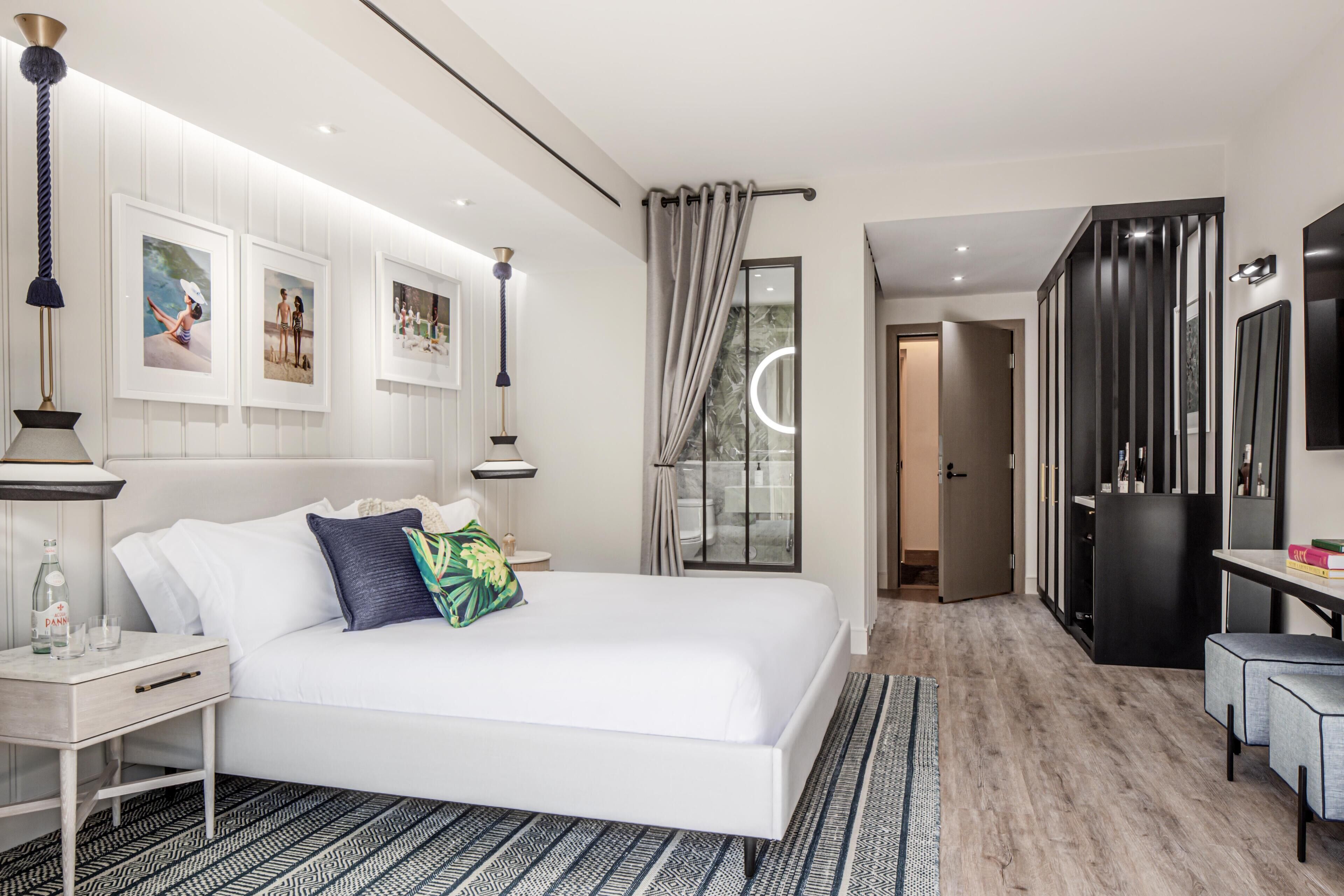 Minibar, in-room safe, free WiFi, bed sheets