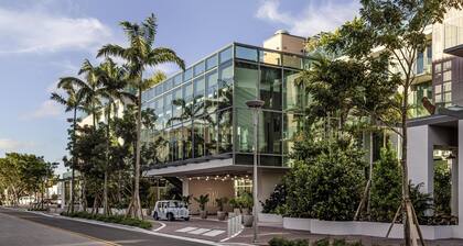 The Ray Hotel Delray Beach, Curio Collection by Hilton