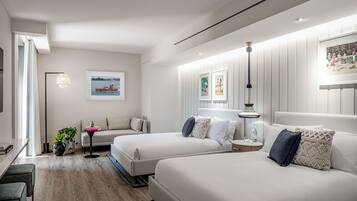 Minibar, in-room safe, free WiFi, bed sheets