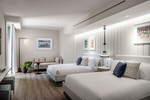 Minibar, in-room safe, free WiFi, bed sheets - The Ray Hotel Delray Beach, Curio Collection by Hilton (Delray Beach)