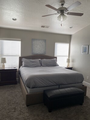 3 bedrooms, iron/ironing board, travel cot, free WiFi - Come and Enjoy the Beauties of Southern Utah (La Verkin)