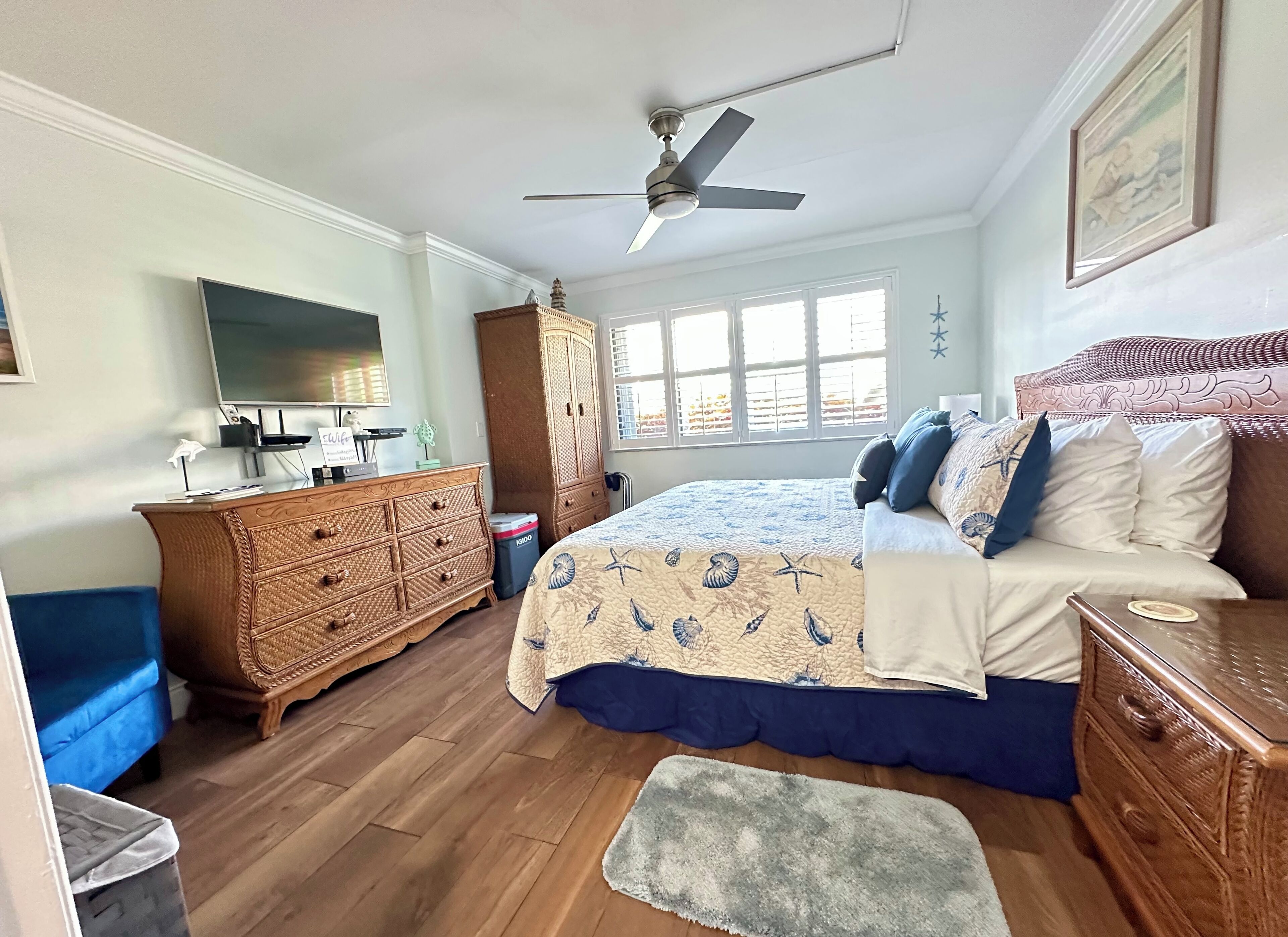 2 chambres, fer et planche à repasser, lit parapluie, Wi-Fi gratuit