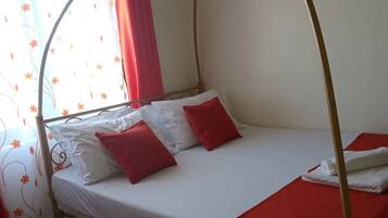 1 bedroom, iron/ironing board, free WiFi, bed sheets