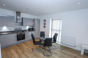 Living area - Exquisite One Bed Apartment (London)