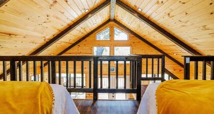 Nueces Riverfront Treehouse