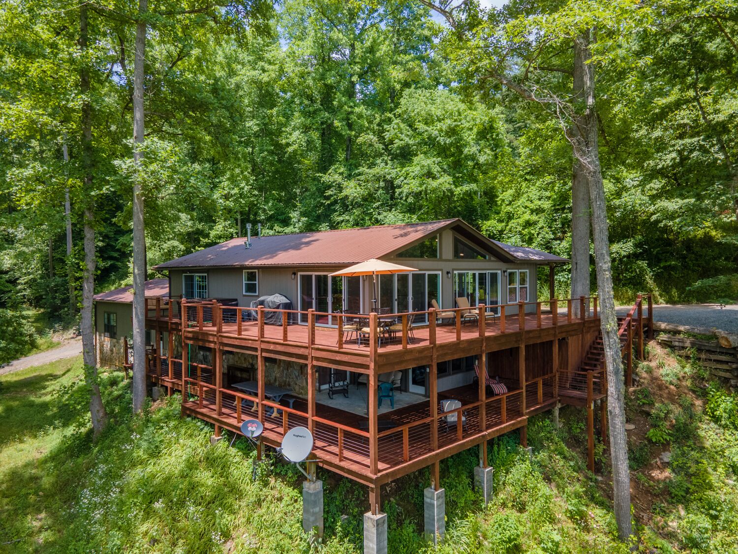 Stunning Riverfront Home in the Smokey Mountains of Franklin, NC