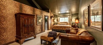 7 Bedroom 9 Bed 5 Star 20 Acre Estate 7 Bathrooms, Remarkable Lake Views,Privacy